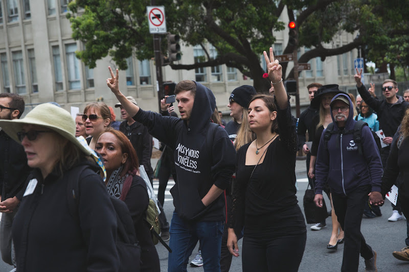 Funeral for farm animals at the Animal Liberation Conference 2018